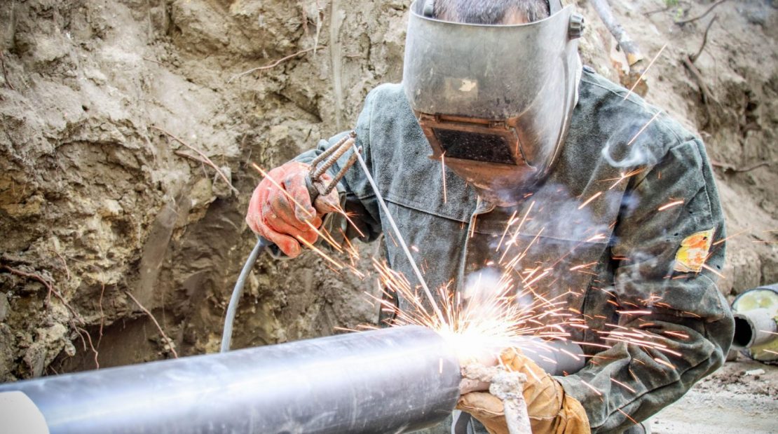  VIDEO: 600 metri de conducte termice din str. N. Zelinski sunt în proces de modernizare